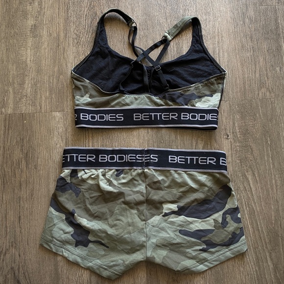 Better Bodies Camo Set Women’s Size Medium - Sports Bra & Booty Shorts - Picture 6 of 8